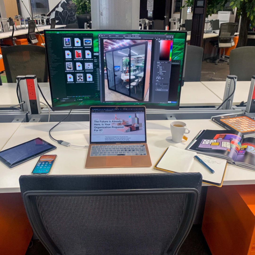 Sometimes you need the mother-of-all-monitors to see the details. Curved monitors on the purpose built hot-desk clusters are brilliant for detailed work.  With a whopping 1.8m wide hot-desk, this has to be the biggest hot desk workspace in Coworking !