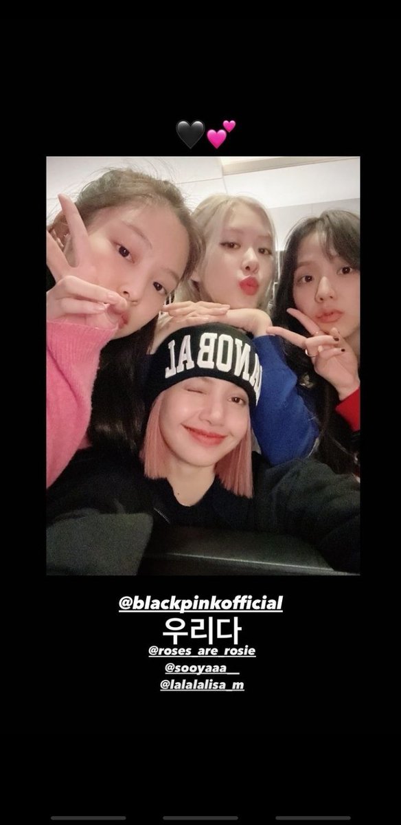 𓃱𓆉 tweet media