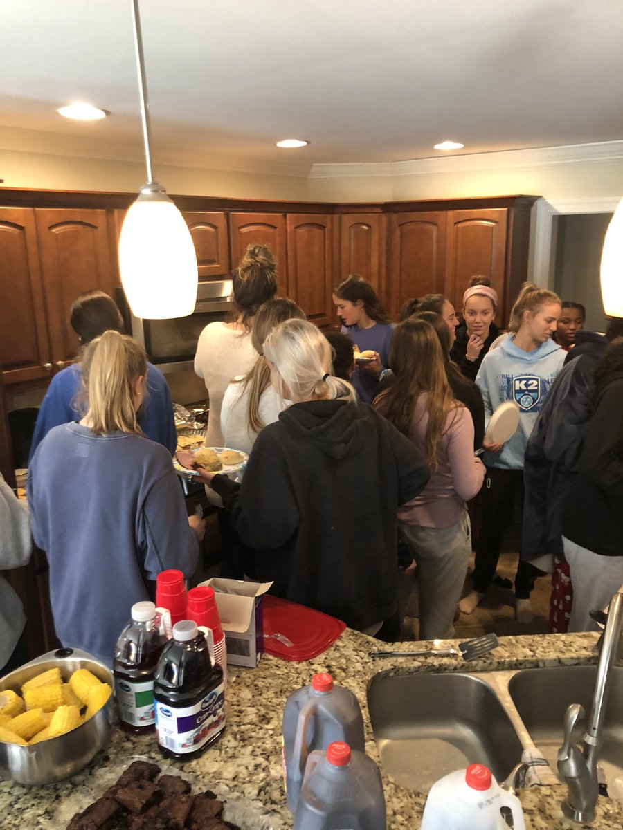 Celebrated Bearettesgiving today with the family!  Thankful for all of our hardworking players and coaches that put in countless hours to keep the Bearette tradition alive!  Happy Thanksgiving from our family to yours!