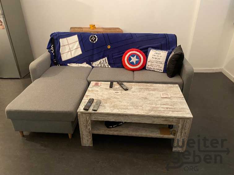 moebel_spenden's tweet photo. Bitte an Interessenten im Raum Berlin weiterleiten
Spende: 1x Ecksofa
Details:
- Menge: 1
- Farbe: Grau
- Gebrauchsspuren: leicht
- Zustand: funktionsfähig
- Kategorie: Wohnung
Spenden-Nr.A00003342
Foto
Abholort: DE, #Berlin #Ecksofa
https://t.co/WzZQLnqpdh https://t.co/wTr8RJVNzV