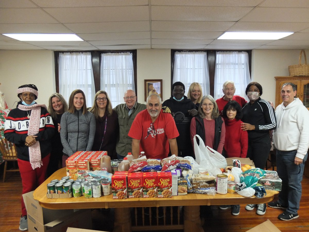 NwkArchdiocese's tweet photo. The Mercy House distributed nearly 200 turkeys to families in need during its annual #Thanksgiving giveaway on Nov. 23 in Newark. To view photos from the giveaway and learn more about how #MercyHouse helps those in need, check out the article on https://t.co/sms9yEurKb. https://t.co/ryM5aQDvXN