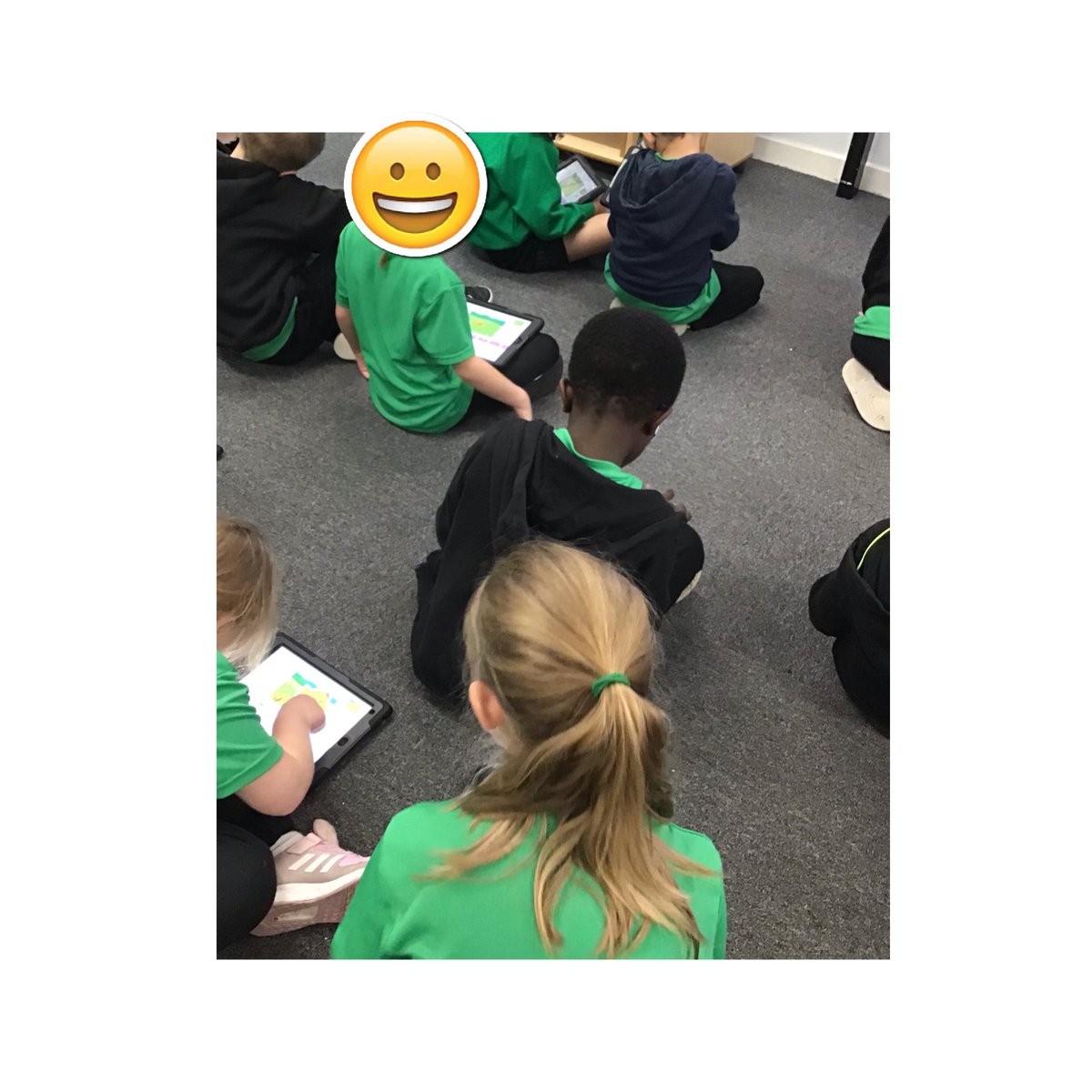 MissEllisClover's tweet photo. In ICT, we have started a new topic on coding. We used an app called Scratch and learnt how to make the chicken bigger and smaller🐥 We had lots of fun on the iPads! #cloverfieldsict https://t.co/s4WhZoYOU2
