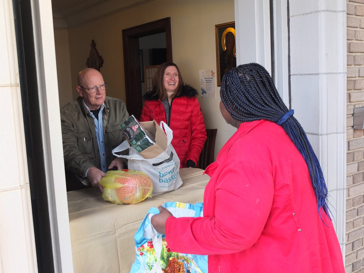 NwkArchdiocese's tweet photo. The Mercy House distributed nearly 200 turkeys to families in need during its annual #Thanksgiving giveaway on Nov. 23 in Newark. To view photos from the giveaway and learn more about how #MercyHouse helps those in need, check out the article on https://t.co/sms9yEurKb. https://t.co/ryM5aQDvXN