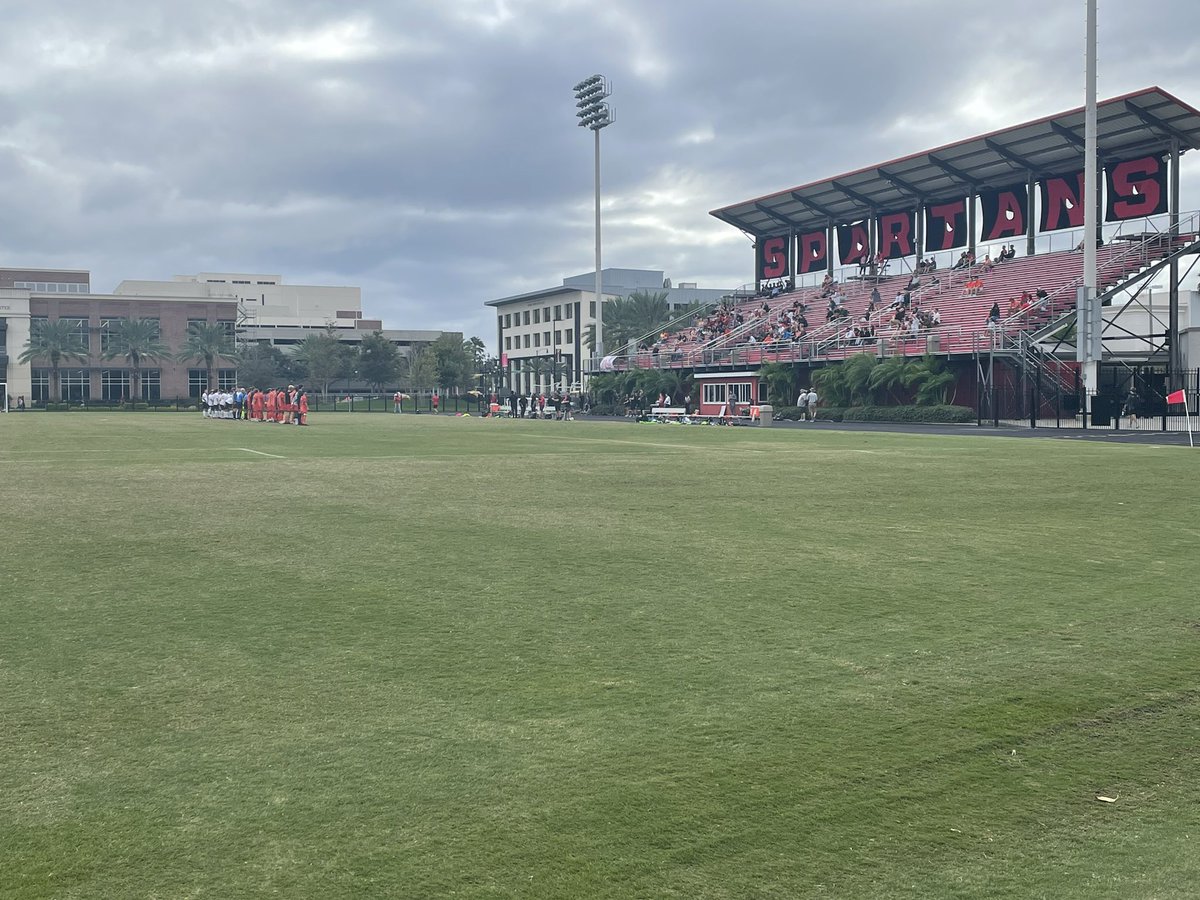 MorgancreddingS's tweet photo. Had a great time volunteering this past Sunday at the NCAA Division II Men’s Soccer match. This was a great learning experience in sport and was a lot of fun! https://t.co/khexAlsvF9