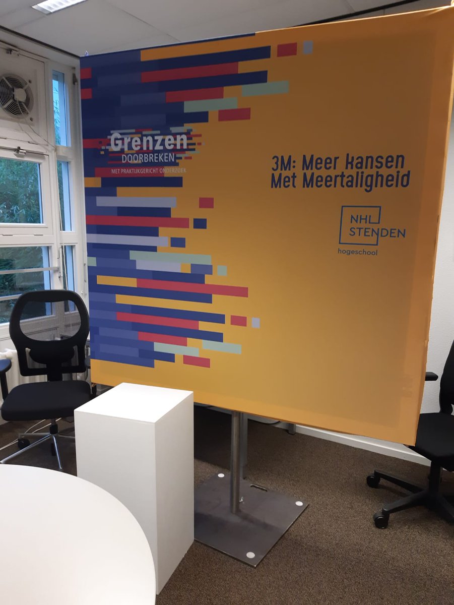 Vandaag is alles al klaar gezet voor de grote dag morgen! Wij zitten al in spanning! Stemmen jullie nog gauw voor ons mooie @3M_project  
Dat kan hier nog tot morgen 14.00!
app.sli.do/event/dfaijepb
Helpen jullie ons de #RAAKAward op het #SIAcongres winnen 😀? 
<a href="/nhlstenden/">NHL Stenden</a>