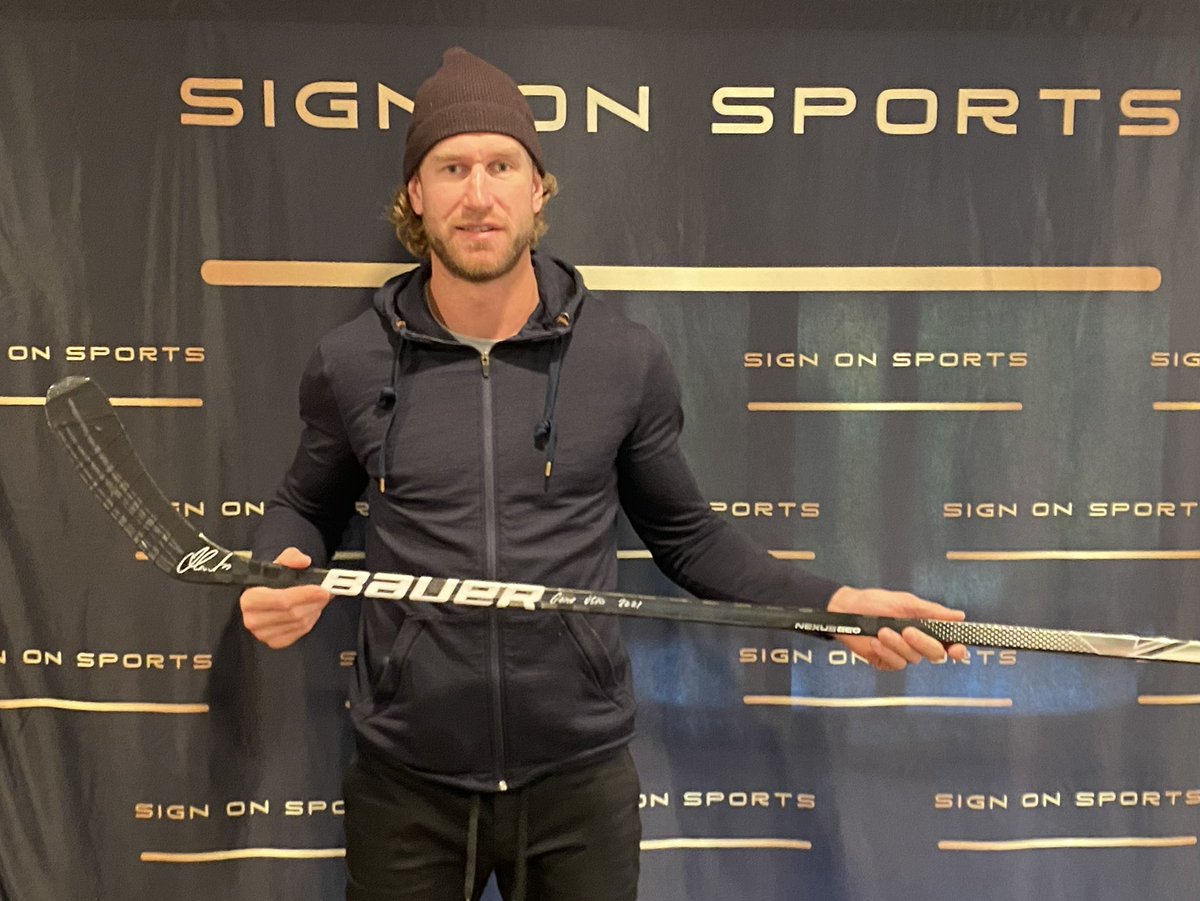 SignOnSports1's tweet photo. Tonight, the Pittsburgh Penguins are honoring Jeff Carter for scoring his 400th career NHL goal. Recently, Sign On Sports had completed a private autograph signing with Jeff.

Visit the entire Carter collection here https://t.co/204xg4nPiP

#letsgopens #GoKingsGo #HockeyTwitter https://t.co/q9Kobp5ThT