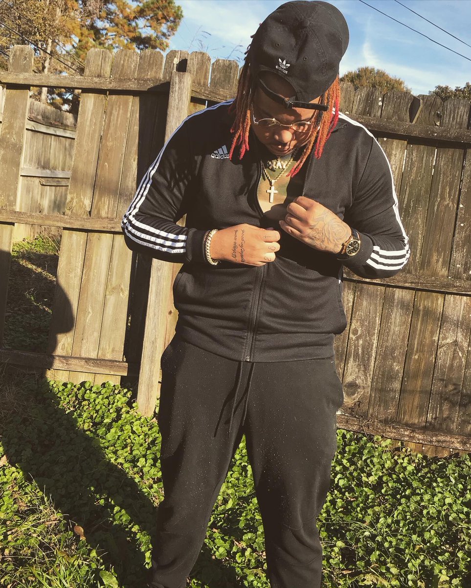 itsxayhill's tweet photo. Everything I Experienced This Year Happened To Make Me Stronger 🤞🏾 
I Thank God For The Hurt 💪🏾
Now It’s Time For Me To Show You Guys How I Learned to Worship WHEN IT HURTS 🙌🏾👑
...
When It Hurts: The Album 
Is on The Way ‼️

📸: @IEmanweezy 

#WhenItHurts #WhenItHurtsAlbum #chh https://t.co/H5qS7xhDsU