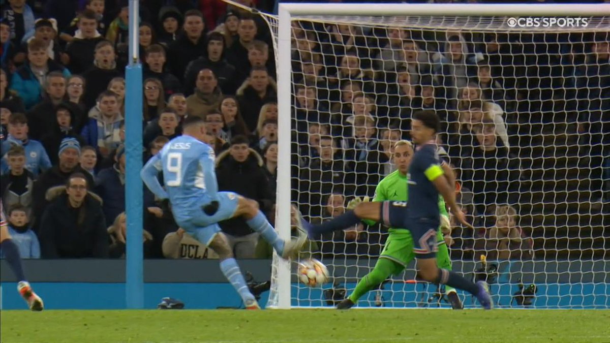 THE CROSS FROM MAHREZ. THE TOUCH FROM BERNARDO. THE FINISH FROM JESUS.

Man City complete the comeback. 💥