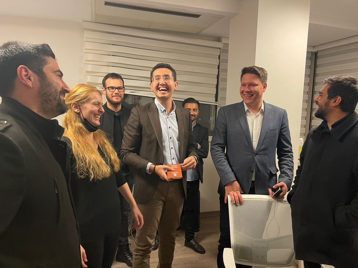 Ak Parti İzmir İl Gençlik Kolları Başkanımız Sn. Recep Tayyip Taslak ve İl yönetimini Karşıyaka Gençlik Kolları olarak ağırladık.