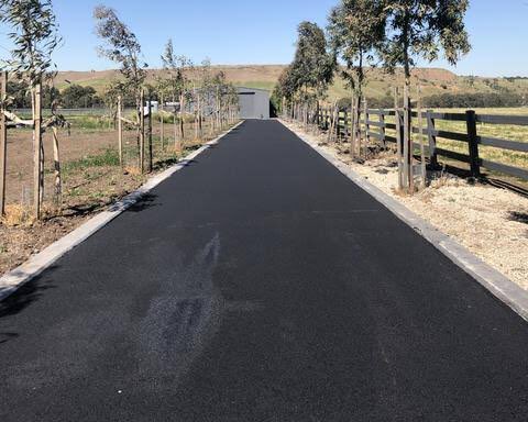 falsomconstruct's tweet image. TARMAC LAYING