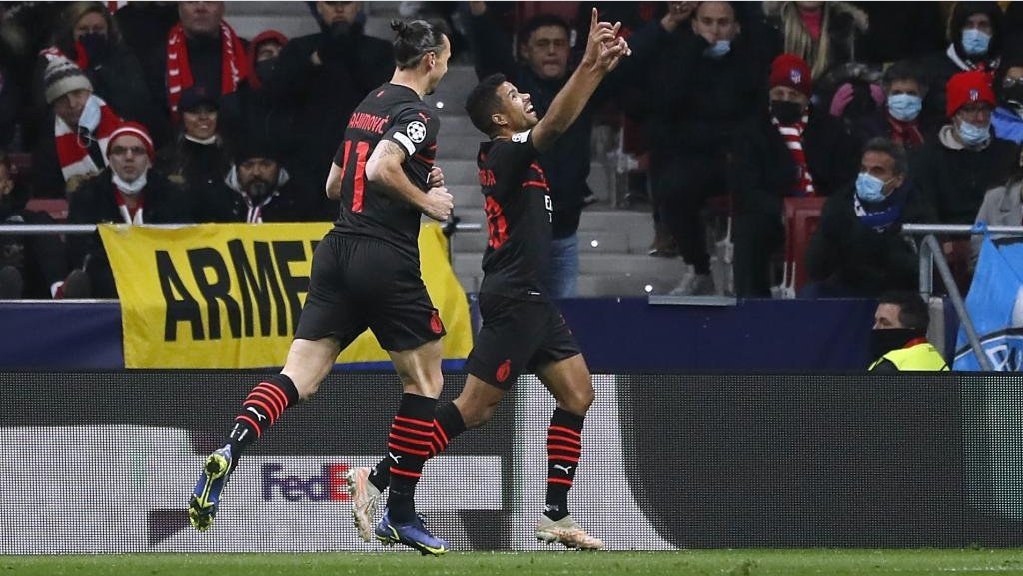 supergt5's tweet photo. Otro que palma es el equipo de Simione que tendrá que jugarse la clasificación en Oporto. A este paso un poco de mala suerte la #UEFAEuropaLeague será la próxima @LaLiga de @Tebasjavier 🤣🤣🤣
#ATMACM #AtleticoMilan #UEFAChampionsLeague https://t.co/XrB1cSjjSq