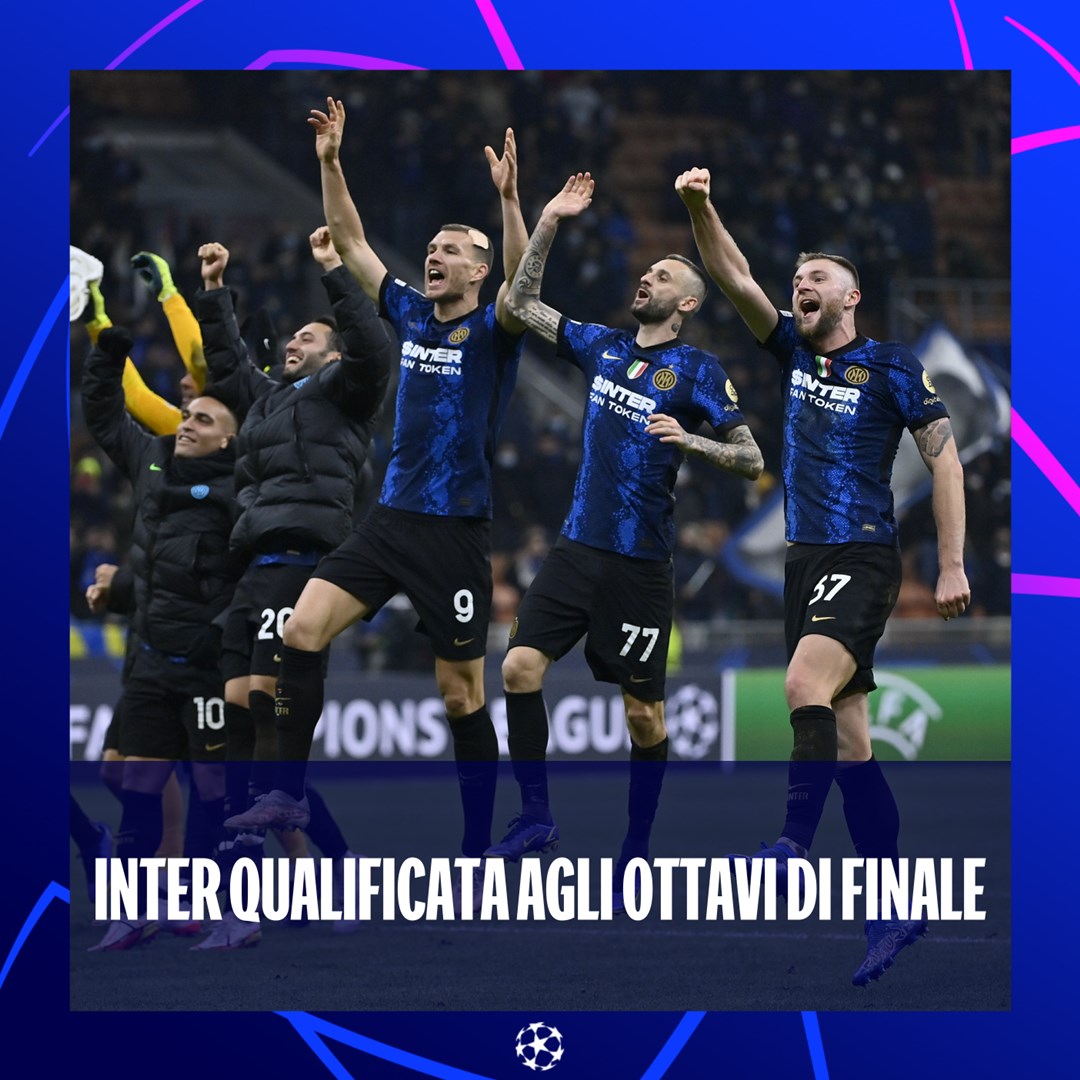 UEFAcom_it's tweet photo. ⚫️🔵👏👏👏👏👏👏👏

L'Inter è agli ottavi di @ChampionsLeague 👏

#UCL | @Inter https://t.co/6WRaRafNOi