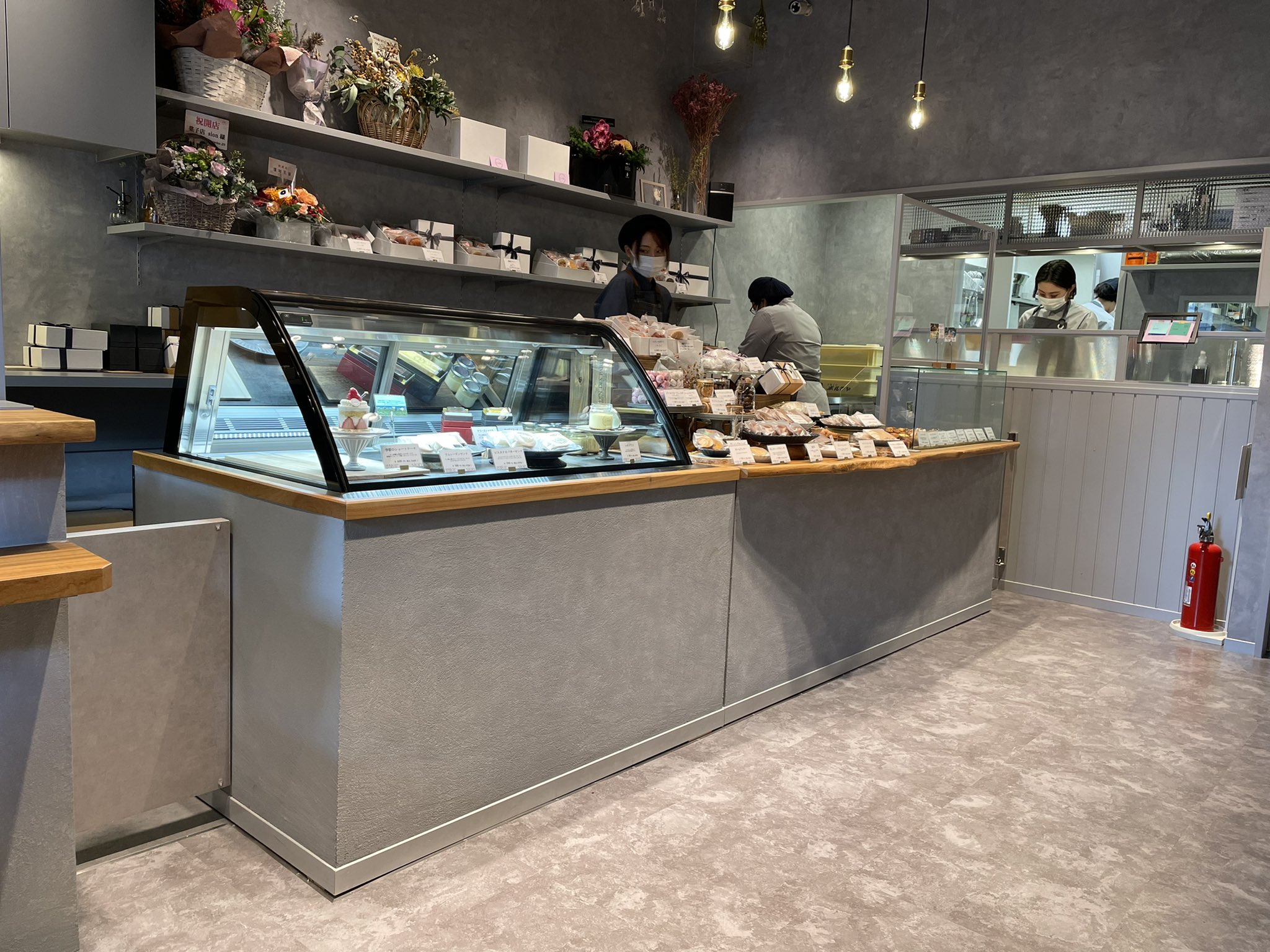 pâtisserie CREJOUER (パティスリークレジュエ) on X: 