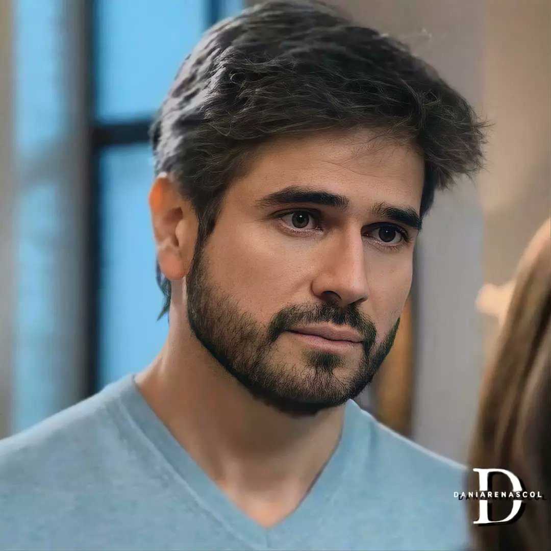 DaniArenasCol's tweet photo. #FelizMiercoles #1Parte #FotoCapturas #MejoresMomentos #Alberto #DanielArenas @DanArenas #SOSMeEstoyEnamorando
@SOSenamorando #Capitulo57 #ConLasEstrellas
@Canal_Estrellas #TelevisaTelenovelas #MEX
#DaniCaritas
😘😍🧔🏻👕💙🆘️💘🎬5️⃣7️⃣📺✨🙏🏼 https://t.co/tZzFqp30dt