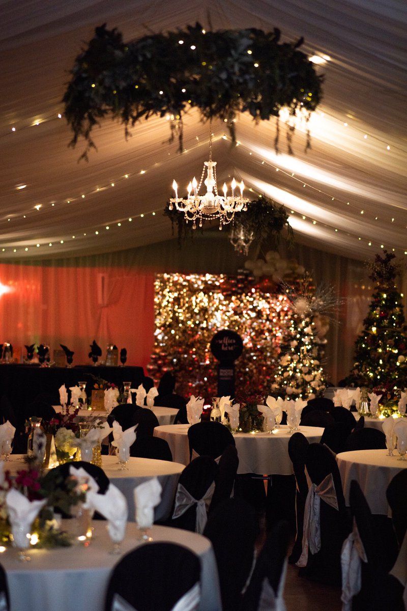 Thanks to the generosity of our community, our 1st annual Festival of Trees raised $21,100 in support of the Prairie Rose Hospice Palliative Care Society. ❤️ 

#fullcirclefoundation #brooksalberta #newellproud #christmas #holiday #festivaloftrees #fullcirclefot