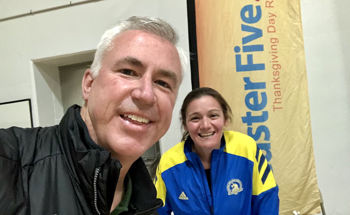 RochieWBZ's tweet photo. Great to see 2021 Grand Marshall Becca Pizzi @Becpizzi at the #FeasterFive bib pickup at the Andover/North Andover YMCA - Hope to see u all Thanksgiving AM! https://t.co/R9yx8jLSv5 @MVYMCA https://t.co/Y2IpIrhikE