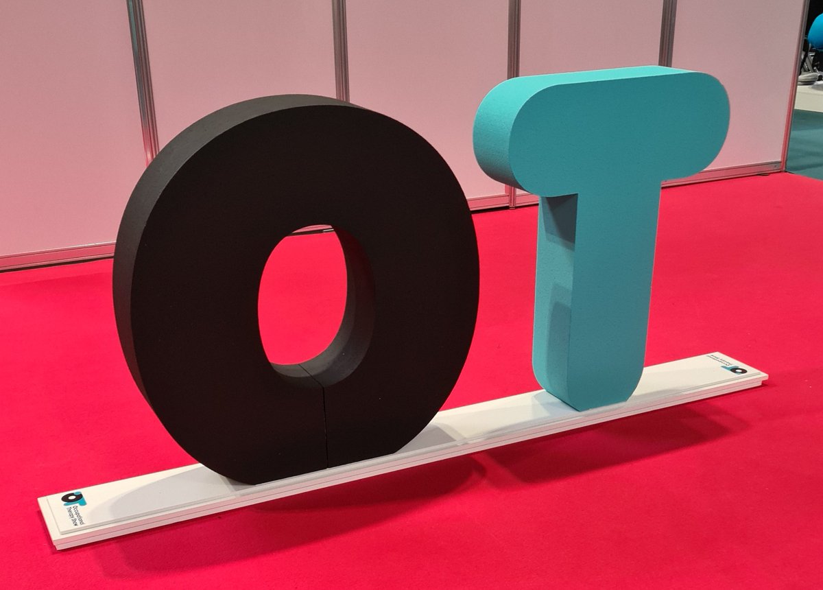 Carrie156's tweet photo. Fab day at the #OTShow 💚 @TheOTShow https://t.co/gdDoiwfCnv