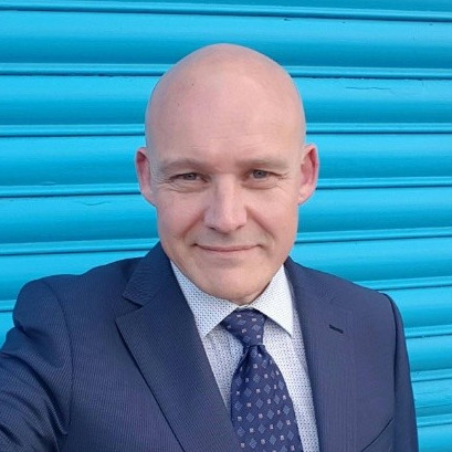 cosmo_nz's tweet photo. @FrankMcRae I'm thinking about giving the leadership of the National Party a crack.....😂#FitRightIn #CouldUnlockTheirPhones https://t.co/bMkTp01TlS