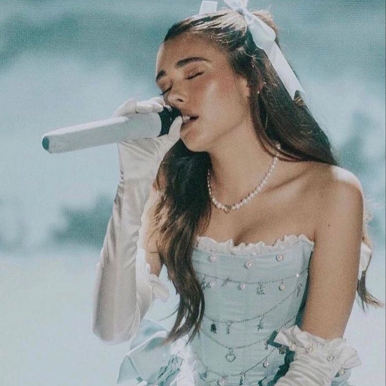 juztinfav's tweet photo. madison beer’s high notes - a thread 🤍 🏹 https://t.co/InXAWweV3y