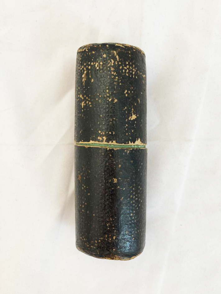 A fascinating spyglass in our collection belonged to G.W.P., whose initials are written in ink on its lid, together with the date 17th May 1879.

Who was GWP? What might she/he have seen through here in 1879?

#collection #19thcentury  #britishschoolsmuseum #hitchin
