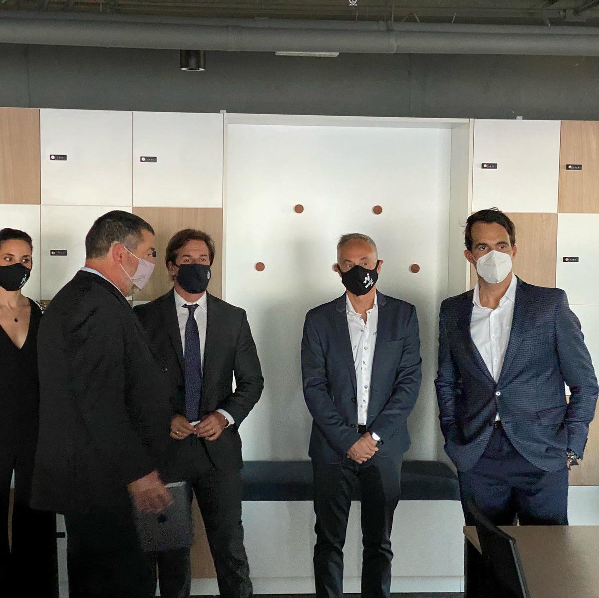 LuisLacallePou's tweet photo. Participamos de la inauguración de la sede en Uruguay de la empresa Amelay Corporation. https://t.co/1O08l8iWfv