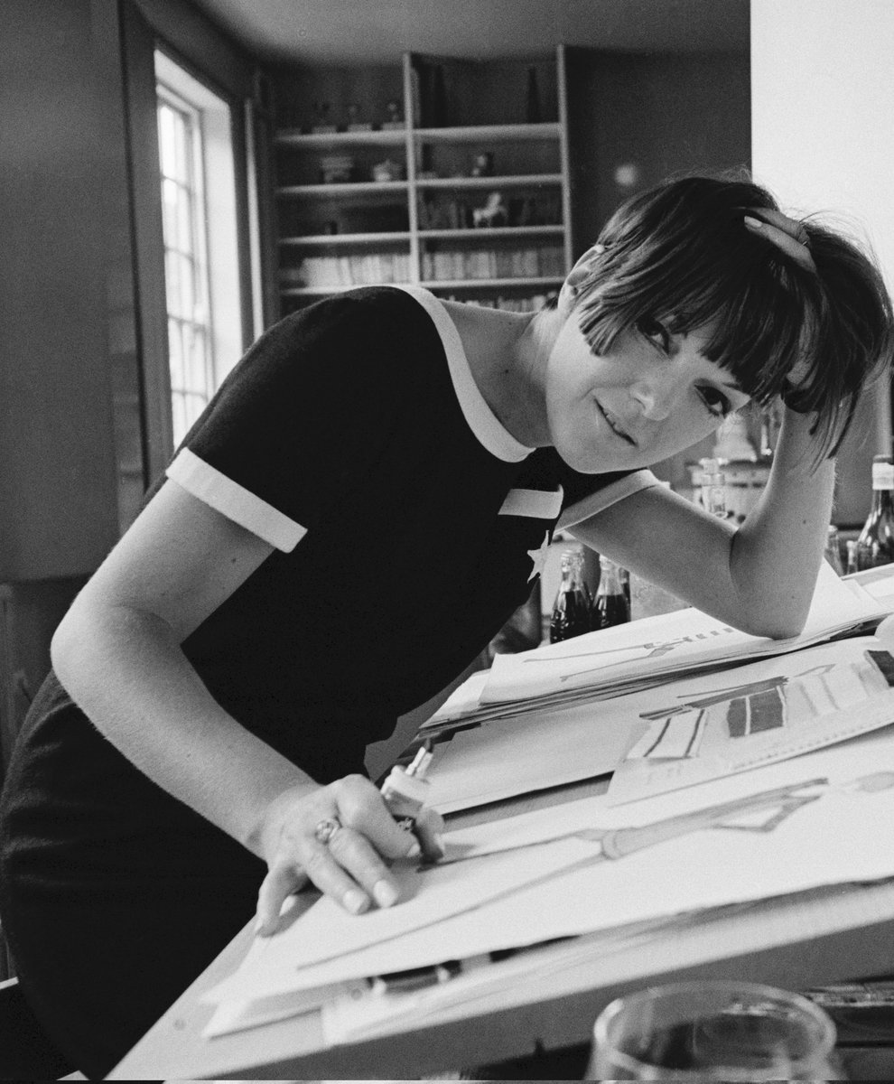 FinnieSteve's tweet photo. #MaryQuant #Quant #QuantFilm #1960s #miniskirt #Fashion
Sadie Frost’s fashion documentary @PlymArtsCinema on British fashion icon Mary Quant is wonderful. https://t.co/5pHdeAtT40