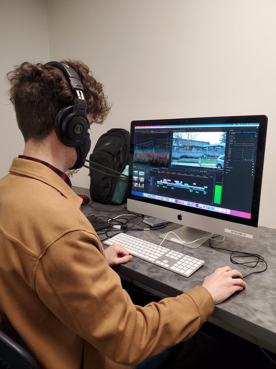 nadalini_david's tweet photo. @BCIT_Journalism Working hard on my story for our Mag show next week! Lots of color correction for those grey skies over the weekend. #LGBT #BClibraries https://t.co/svMCpNtJHS