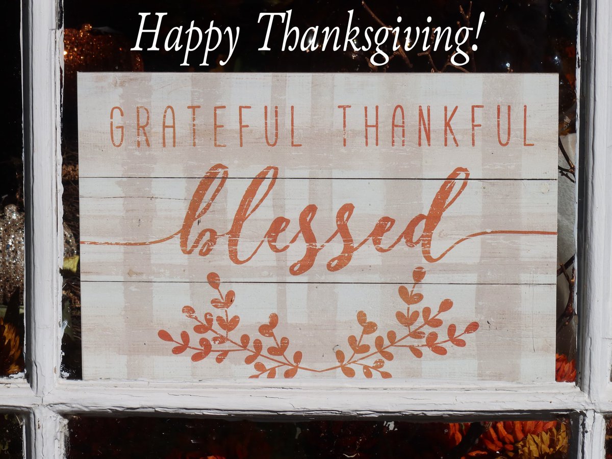 NonoTucker's tweet photo. What are you thankful for?

Happy Thanksgiving! 🦃🥧 https://t.co/QgZAC5WCXZ