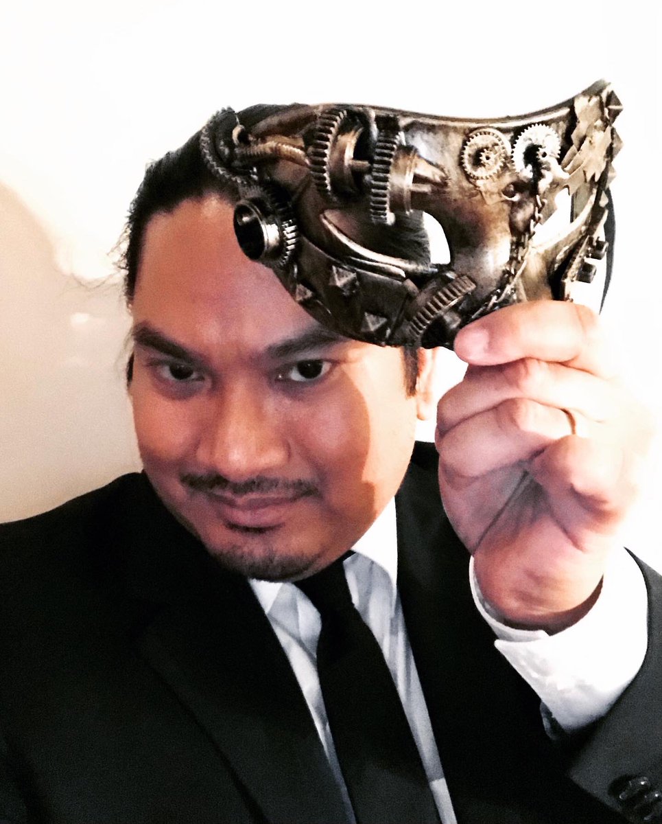moondoggyspad's tweet photo. Ready for the “Maskerade” 2021 QWF Awards Gala (@OfficialQWF)!
Tune in to the QWF’s YouTube channel at 7pm EST. 🎭
https://t.co/45lpPooXan
#QWFAwards2021 #QWFMaskerade https://t.co/hiAI1rbwvN