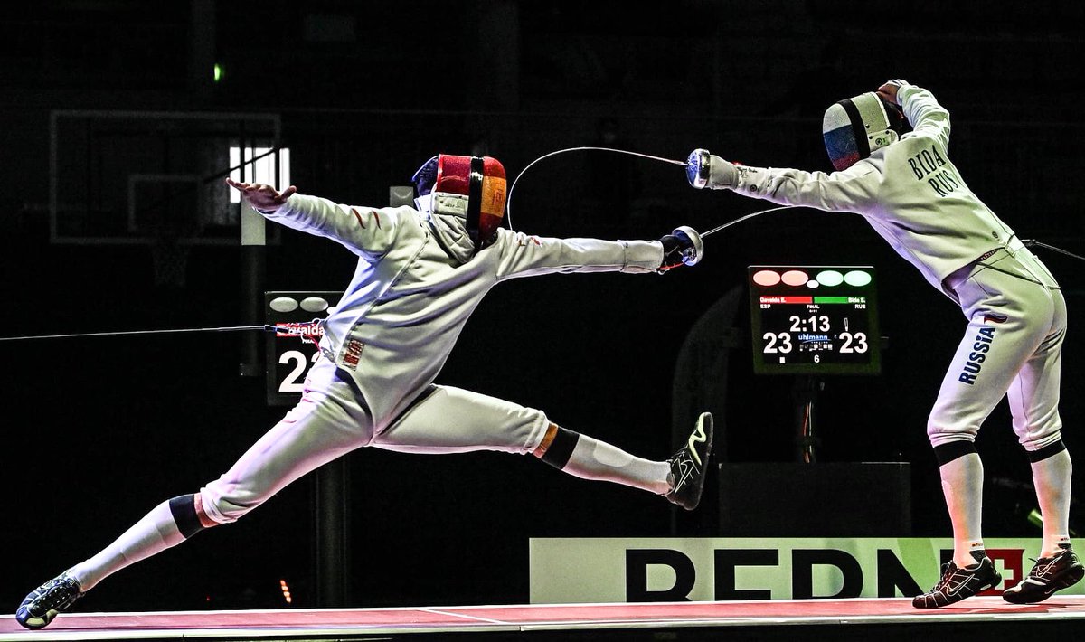 Alegría, tristeza, miedo, esperanza, culpa, alivio, celos, satisfacción, valentía, orgullo, ilusión... 
La experiencia de sentir emociones tan distintas en tan pocas horas no tiene precio. ¡GRACIAS EQUIPO! 🚀