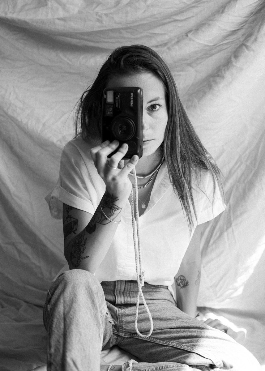 bychiaraalexa's tweet photo. @jackthomaspov Self portraits for the win 🤜🤛 https://t.co/h35kw8oQSD