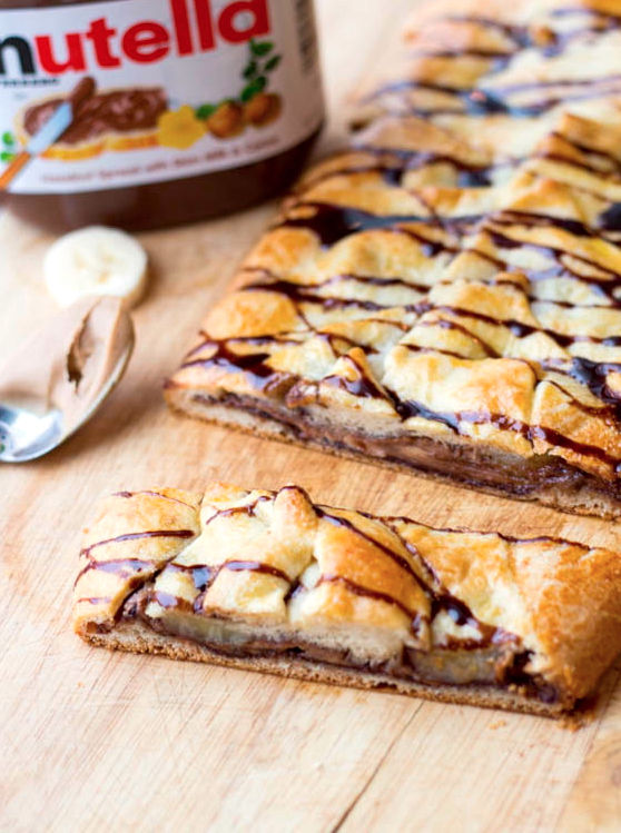 75Tresser's tweet photo. This braided peanut butter Nutella-banana bread seems like a guaranteed hit! Is this more dessert or breakfast for you? https://t.co/re1n736RWr https://t.co/t7UhHrdSAB