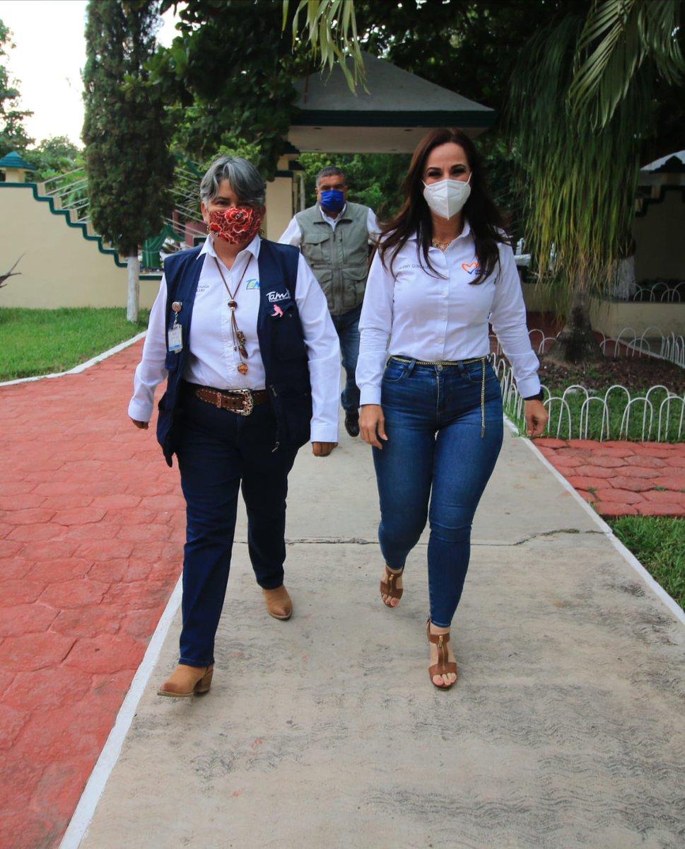 Para construir alianzas que fortalezcan el sistema estatal de salud, el Gobierno de Tamaulipas llevó a cabo la instalación del Comité Municipal de Salud de Xicoténcatl, donde la titular de la SST, Gloria Molina Gamboa junto a la alcaldesa, Ofelia Noemy González Márquez.