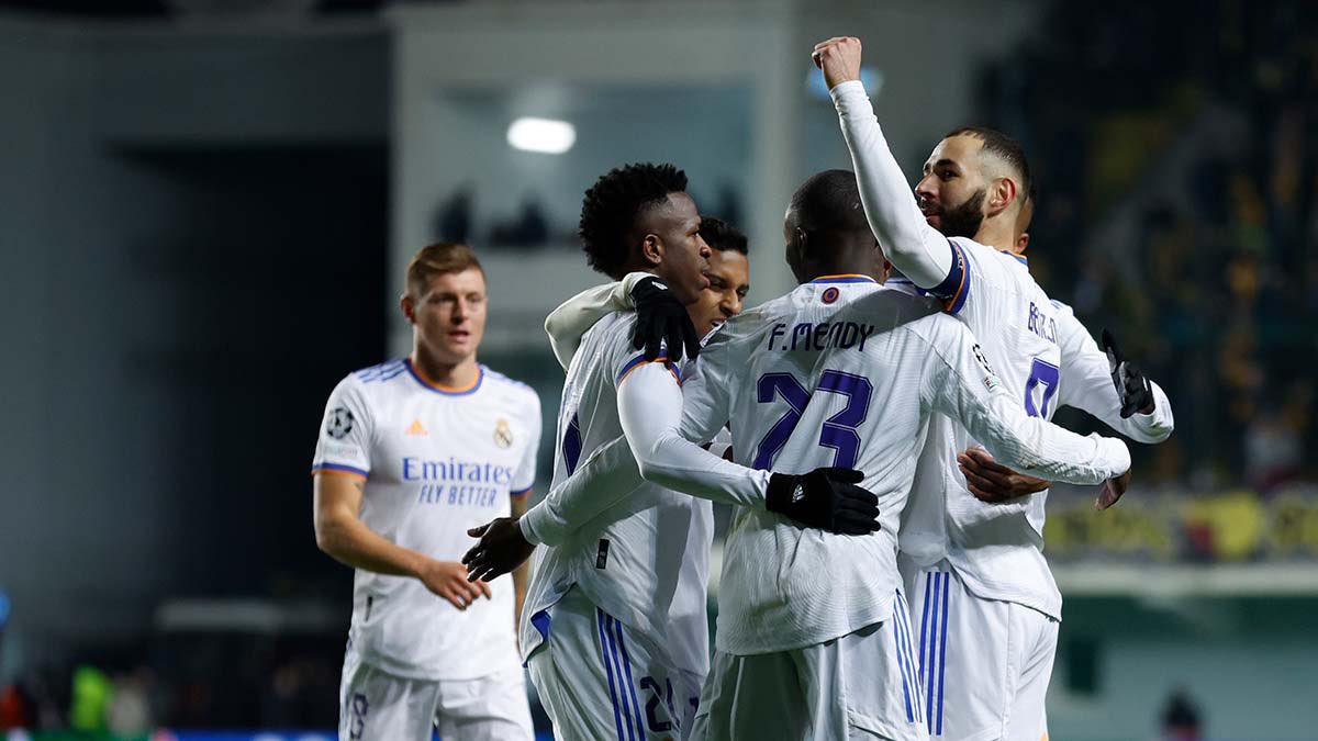 MrAncelotti's tweet photo. Good job team! Now for the top spot. #HalaMadrid #UCL https://t.co/66OBYp1BQp