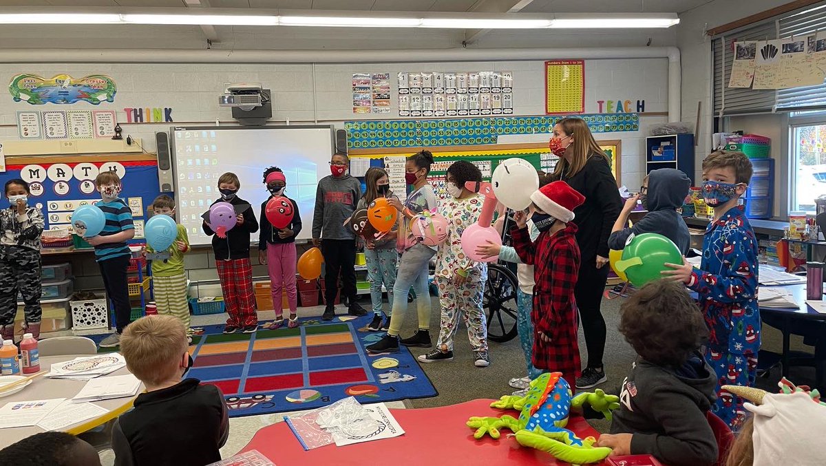 After reading “Balloons Over Broadway” and researching the history of the Macy’s Thanksgiving Day Parade… some students made their own balloon floats and celebrated “Balloons Over Brasser”! 🦃 #GCpride #BrasserWay