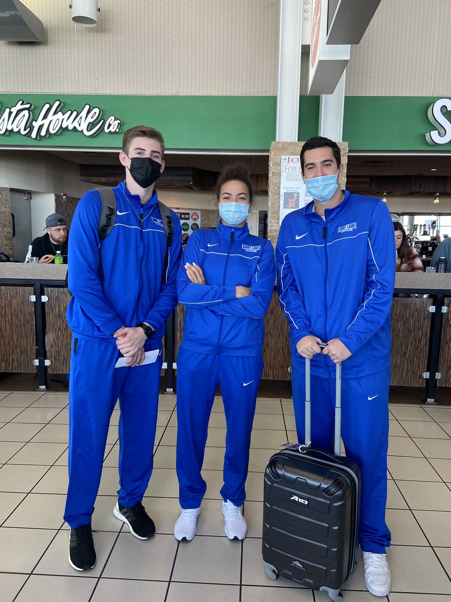 Two plane rides and some great work from the managers with bags at the airport! We have arrived in PR! #HDandTHEBOYS