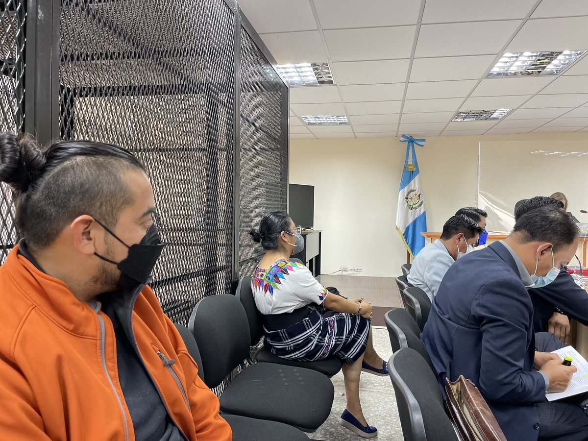 PiaLaPeriodista's tweet image. Seguimos en Torre de Tribunales en la audiencia de primera audiencia contra Nanci Sinto y Juan Francisco Monroy.