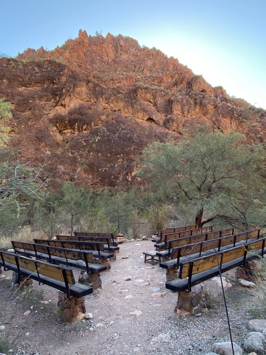 DeanRegas's tweet photo. Today @GrandCanyonNPS hiking around #Phantomranch and giving a night sky talk in the amphitheater. Simply gorgeous, this place is a magical desert oasis. @GCConservancy https://t.co/VF95inLu9k