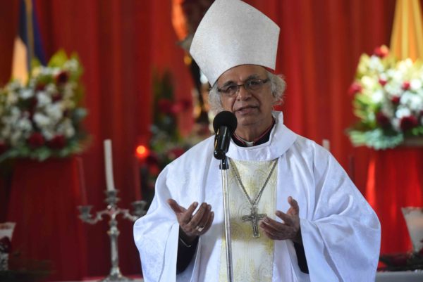 CatolicaNica's tweet photo. Cardenal Leopoldo Brenes , mantiene el protocolo contra el . Covid - 19 en estas fiestas Marianas y Navideñas . 2021 . https://t.co/uoqtnA8S56