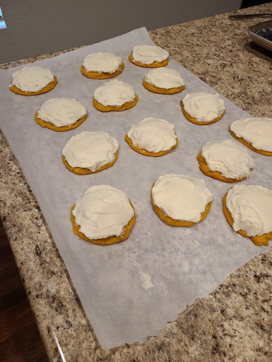 eacederberg tweet media