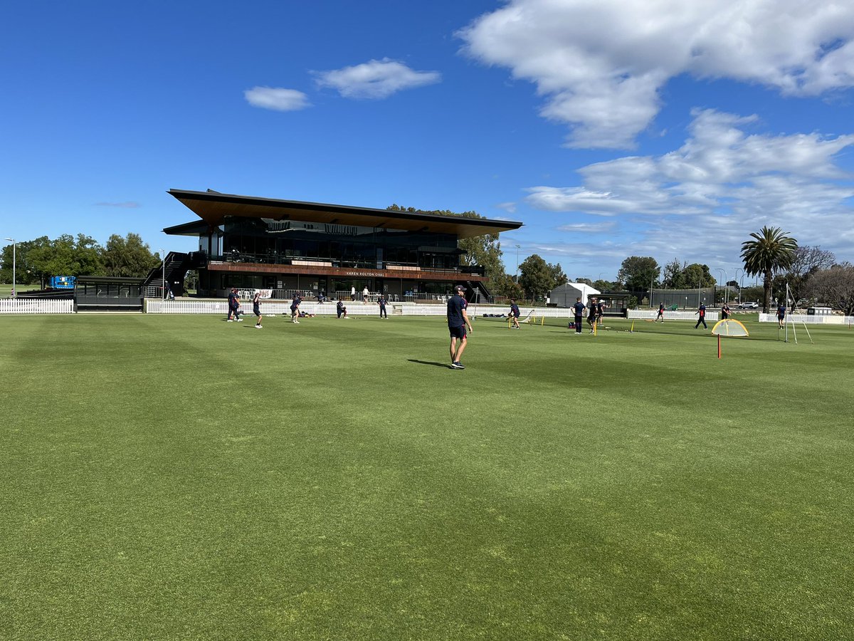 PaulBonsor7's tweet image. Day 3 is underway! Join us on @cricketcomau or @kayosports for the Sheffield Shield @beastieboy07 @Chaddsayers27 @LawrieColliver