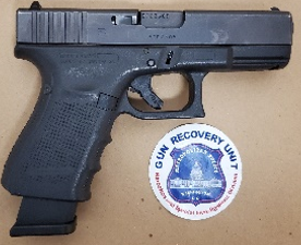 DCPoliceDept's tweet photo. In the last week, #DCPolice officers removed 56 illegal firearms from the streets of #DC and out of the hands of criminals.
#FirearmsFlashback https://t.co/Lvj6p6fBJe