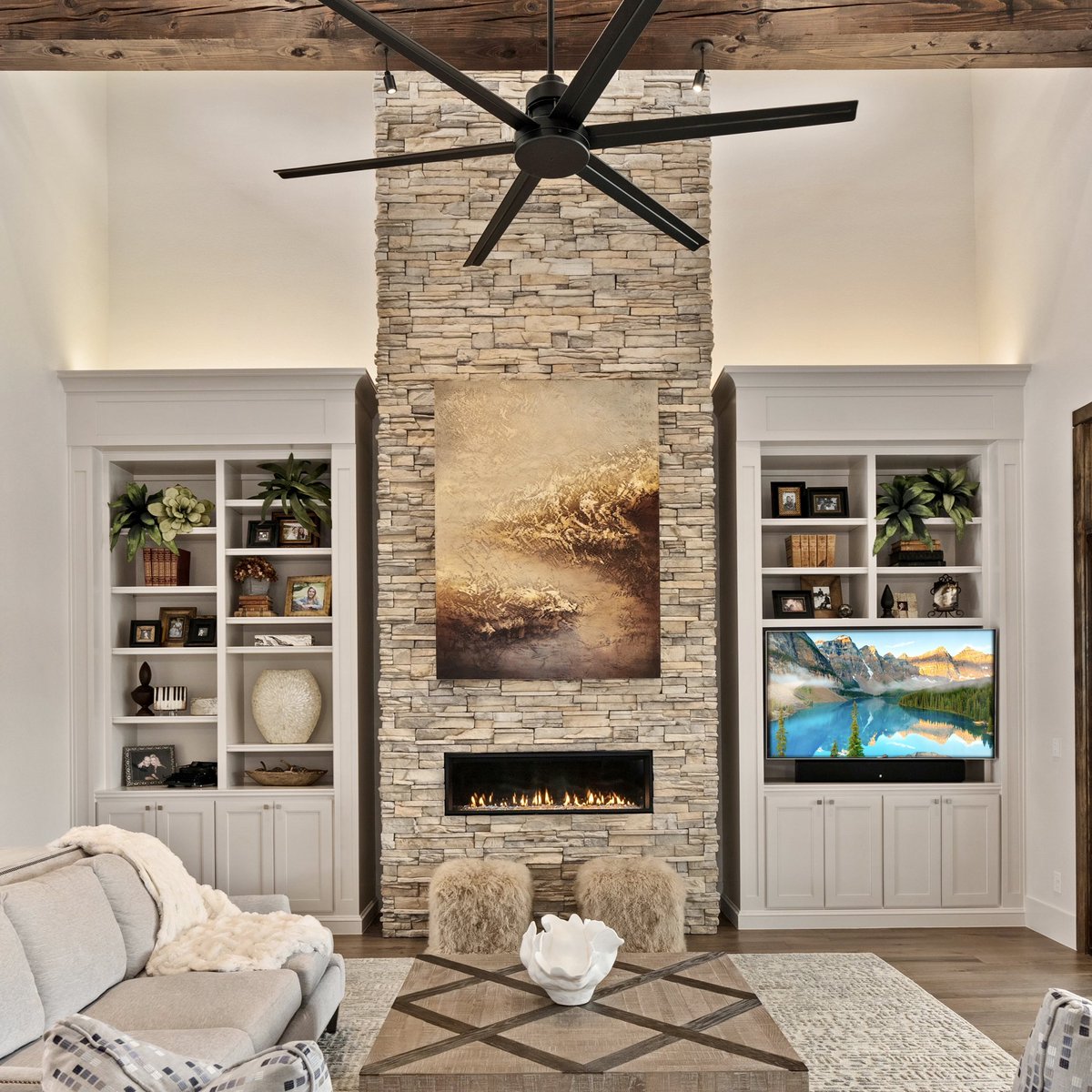 ChristofilisCH's tweet photo. We’re in love with our model home’s cozy fireplace design! At Christofilis Custom Homes, we build with our client’s comfort in mind. Visit https://t.co/W0k28FqbvR to learn more about our impeccable craftsmanship. 

#christofiliscustomhomes #customhome #fireplace https://t.co/THcpcSm0Qj