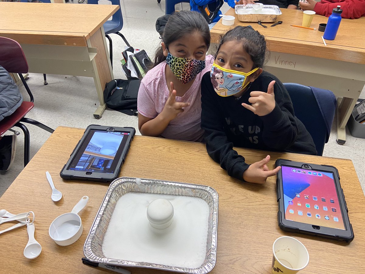 MsCoxEL's tweet photo. Highlights from this week include ELs getting to “grow a ghost” with science in Ms. Pulliam’s class, and reading in trees to enjoy this warm weather! Always awesome things happening at @BREMustangs @CPS_EL https://t.co/kBZ59XDAsP