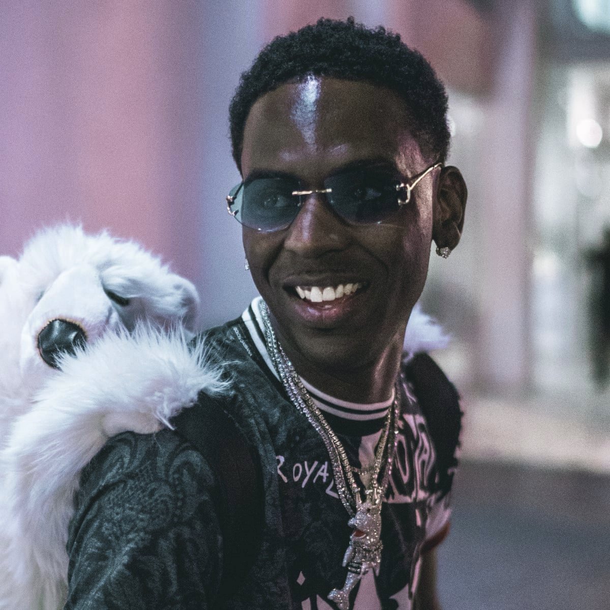 Young Dolph has reportedly been shot and killed in Memphis.. 

He was only 36. Hip hop has lost another voice, RIP and prayers to his family and friends 💔🙏