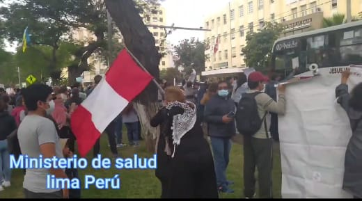 LibreClaudia's tweet photo. Hermanos peruanos:
esta guerra no es de Derechas o Izquierdas ni de cristianos o ateos. 
Esta guerra nos une a todos.
Porque hoy atenta contra unos, mañana lo harán contra todos
#Despierta #Peru https://t.co/eRFMNYiEQA