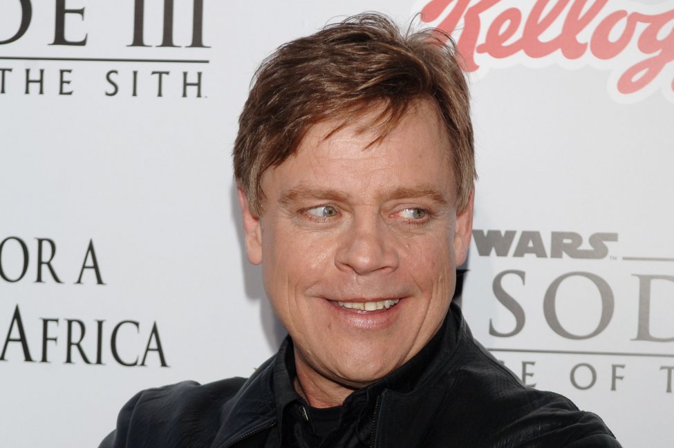 Barbara74048755's tweet photo. #SmileWednesday @HamillHimself has the most beautiful smile ๐๐๐๐โค๏ธ, Mark you look so very handsome in those pictures smiling ๐๐๐โค๏ธ!! https://t.co/KAwNZbkgwW