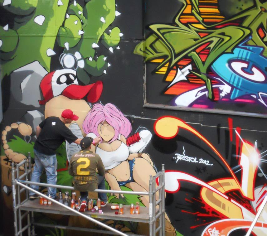 cheobristol's tweet photo. Me with Mark Bodē having a paint, also Soker and Cantwo… #cheo #graffiti https://t.co/1XnLhVHcNs