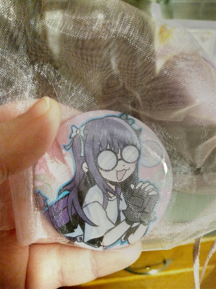 Lynnediedagain's tweet photo. My pin of best girl came in the mail today
#twewy #neotwewy #theworldendswithyou #neotheworldendswithyou #twewymerch #neotheworldendswithyoumerch #nagiusui https://t.co/2JftmLaurH