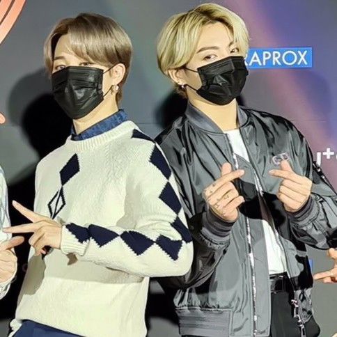 mikrokosmosstan's tweet photo. jikook :(( https://t.co/Cqc9XyRANy